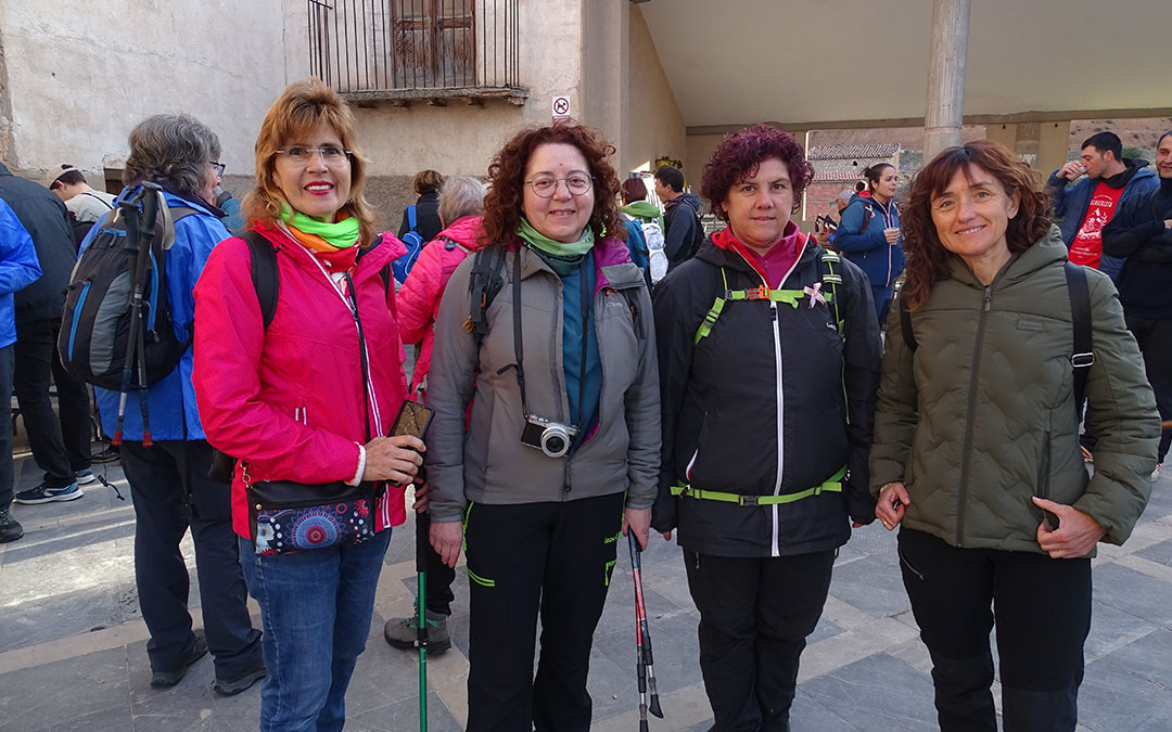 Participantes de la Marcha Senderista del Matarraña./ Alba Zurita
