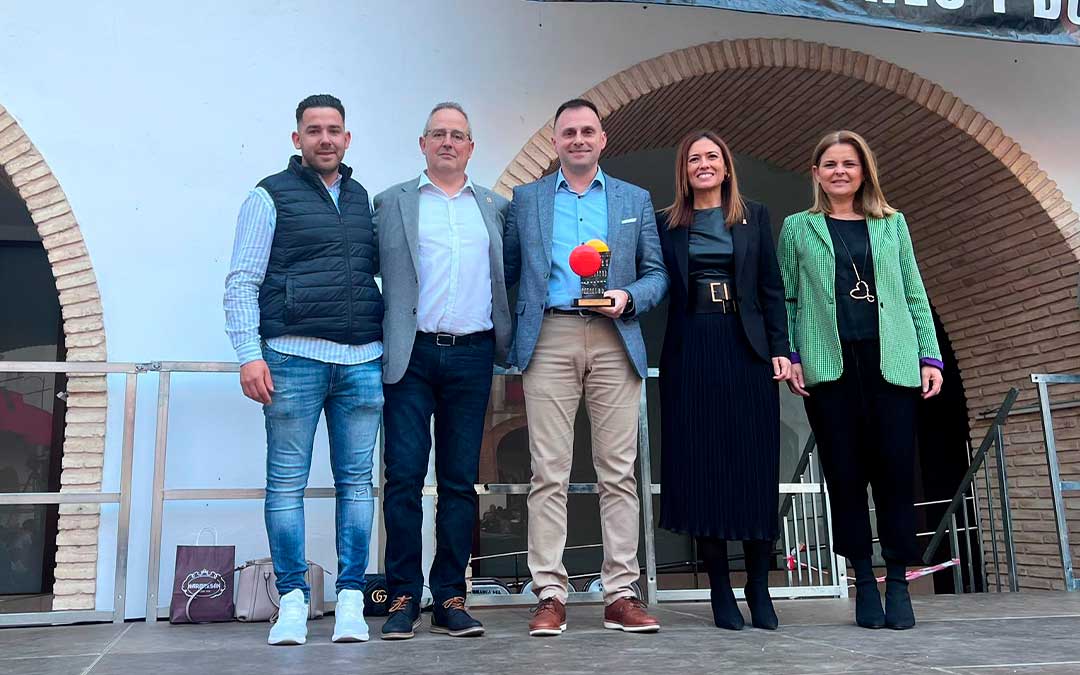 Damián Aguilella recibe el Premio Repercusión 2024./ Damián Aguilella