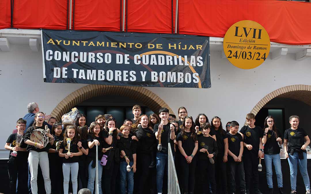 La Asociación Cultural de Tambores y Bombos Ciudad Mudéjar de Teruel se alzan con el triunfo./I.M.,