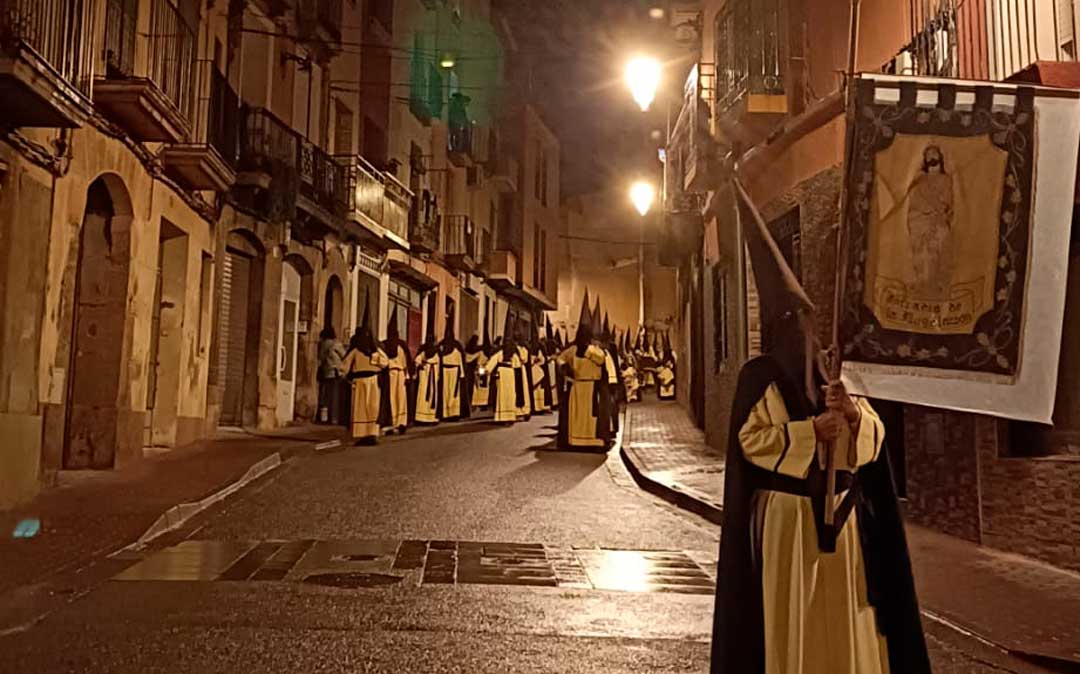La procesión tuvo que adoptar un recorrido más corto./ M. Jesús Clavero