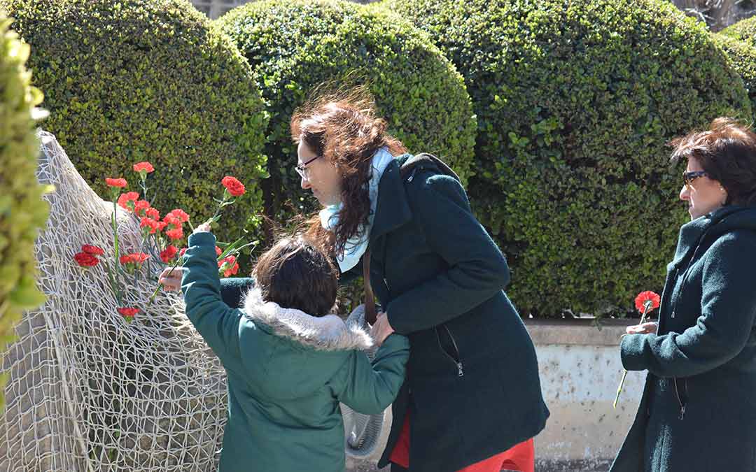 Grandes y pequeños han participado en el acto./I.M.