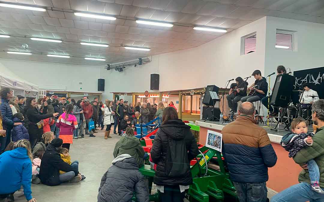 Durante la feria, el ambiente ha sido muy animado./ S.F.