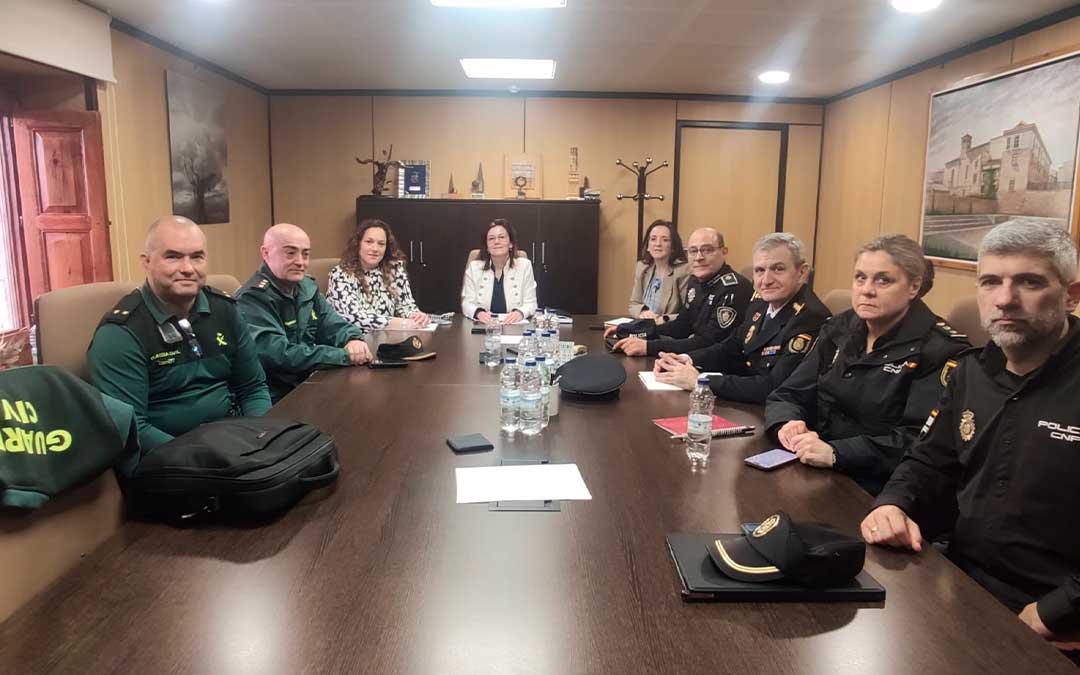 El Ayuntamiento de Caspe ha convocado una reunión para abordar la seguridad ciudadana antes del inicio de la temporada de recogida de la fruta./ Ayto. Caspe