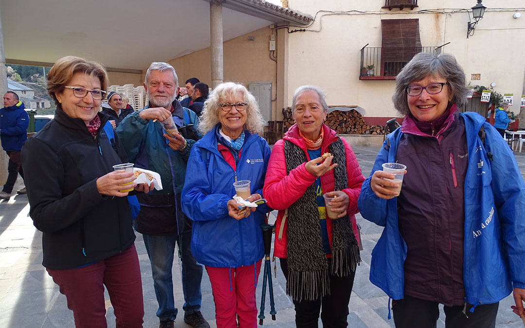 Participantes de la Marcha Senderista del Matarraña./ Alba Zurita