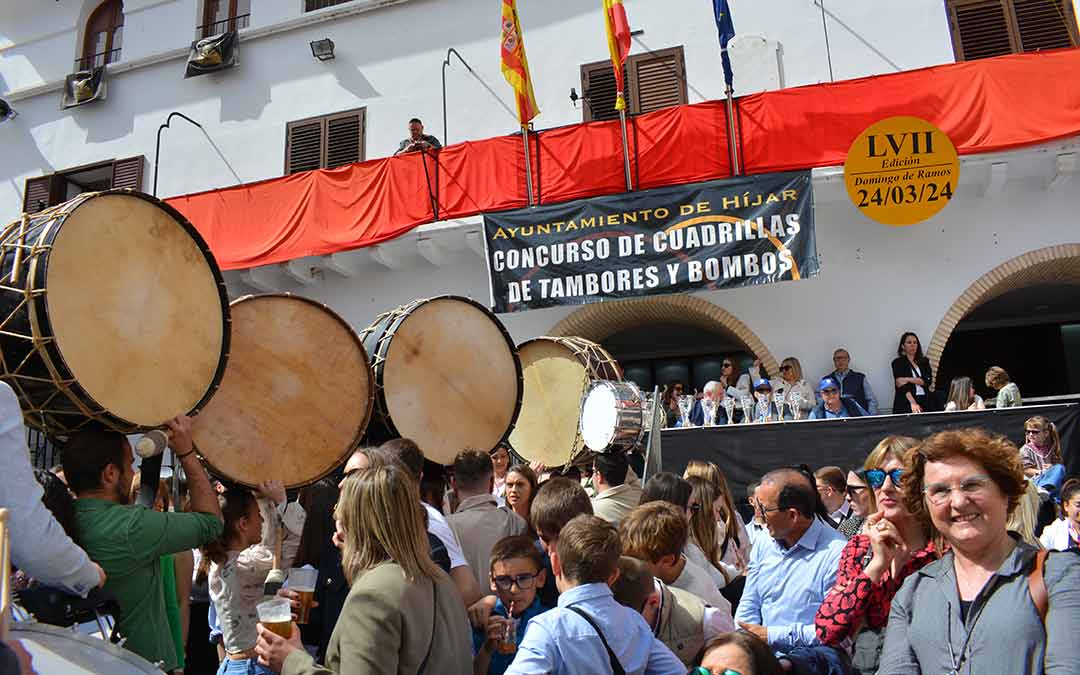El concurso de cuadrillas de tambores y bombos fue un éxito en su 57 edición./I.M.