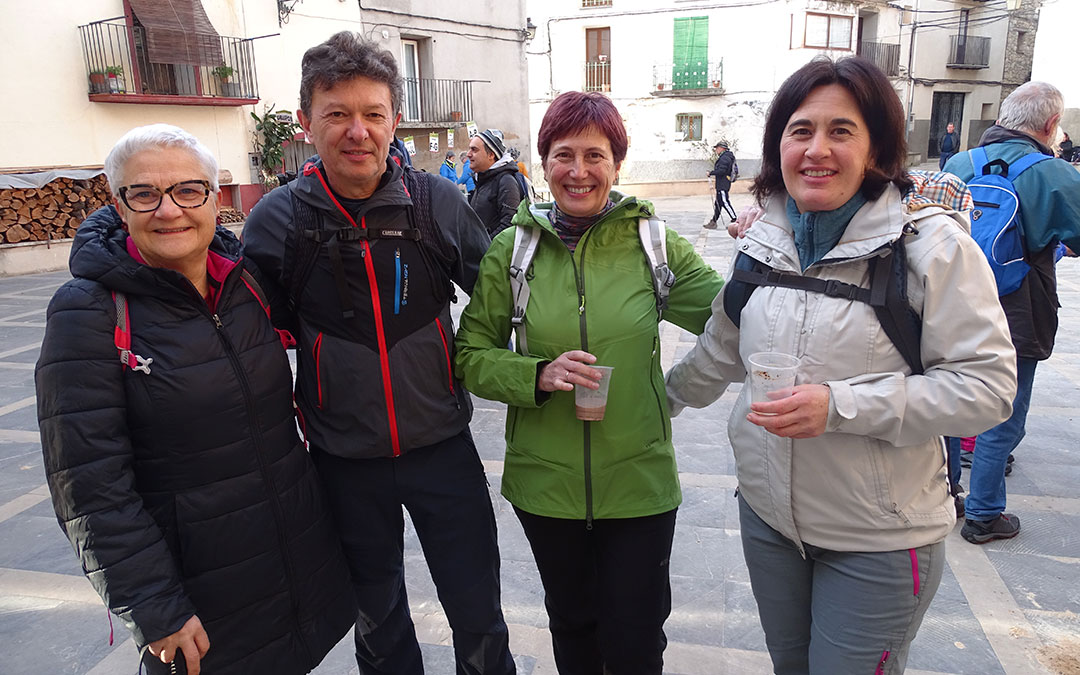 Participantes de la Marcha Senderista del Matarraña./ Alba Zurita