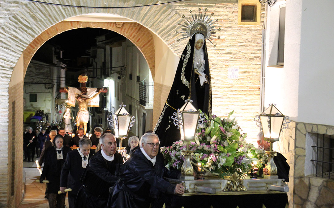 Procesión del Santo Entierro en Urrea de Gaén. / B. Severino