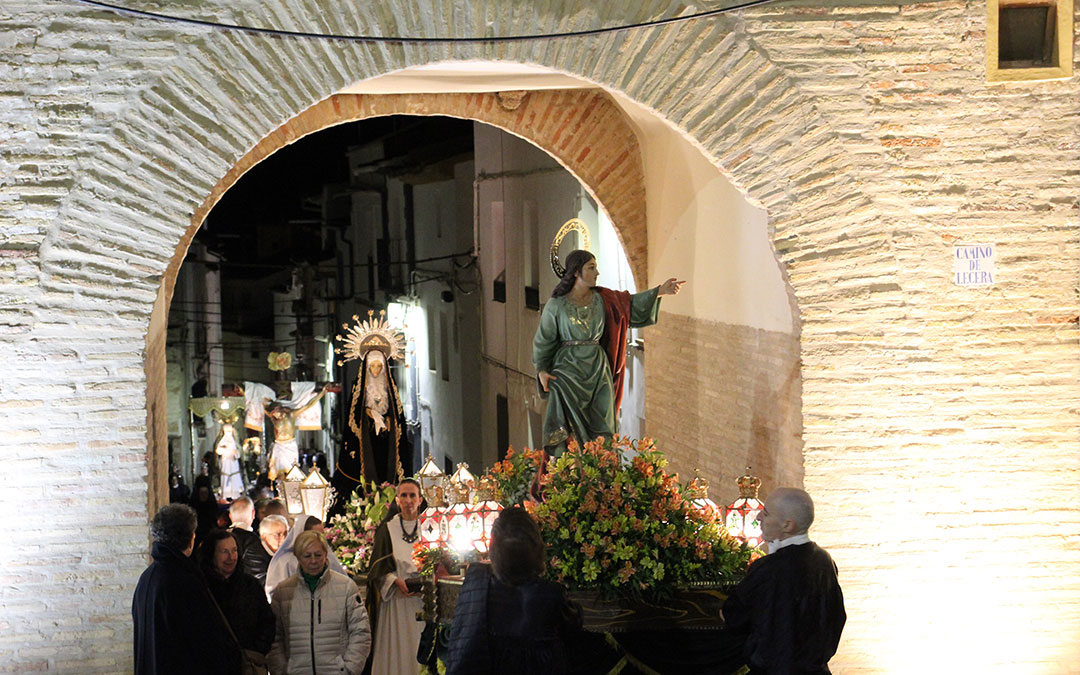 Procesión del Santo Entierro en Urrea de Gaén. / B. Severino