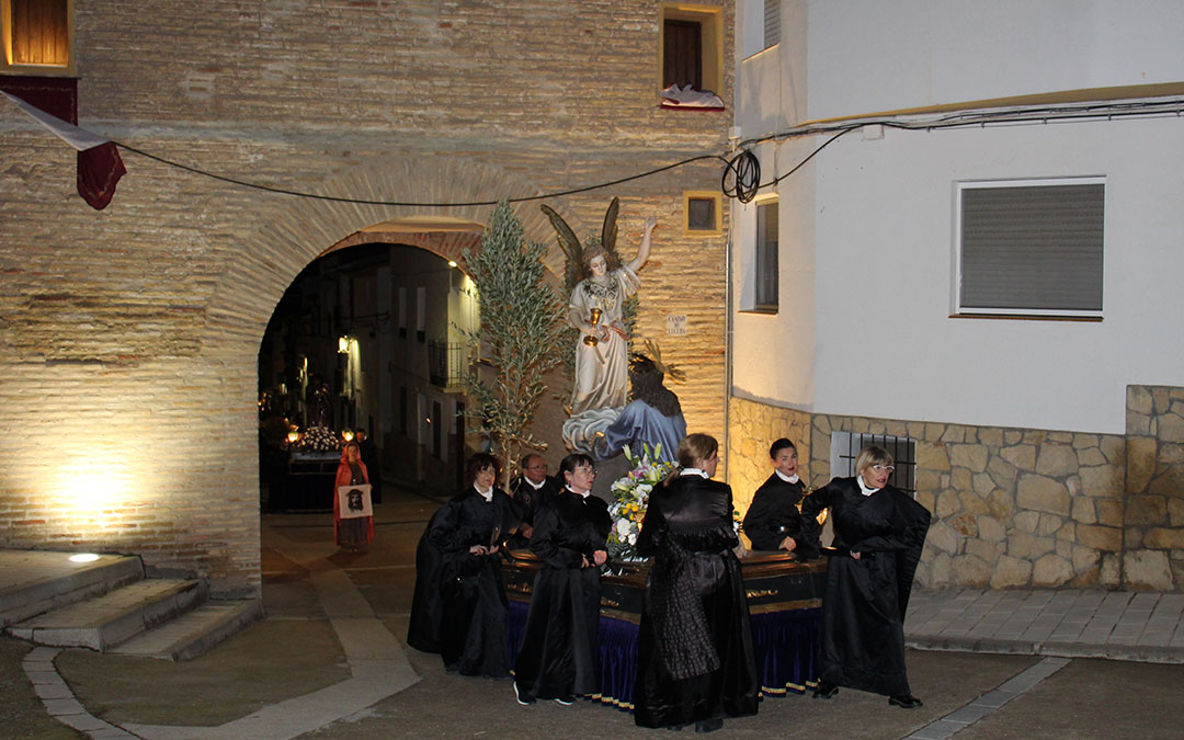 Procesión del Santo Entierro en Urrea de Gaén. / B. Severino