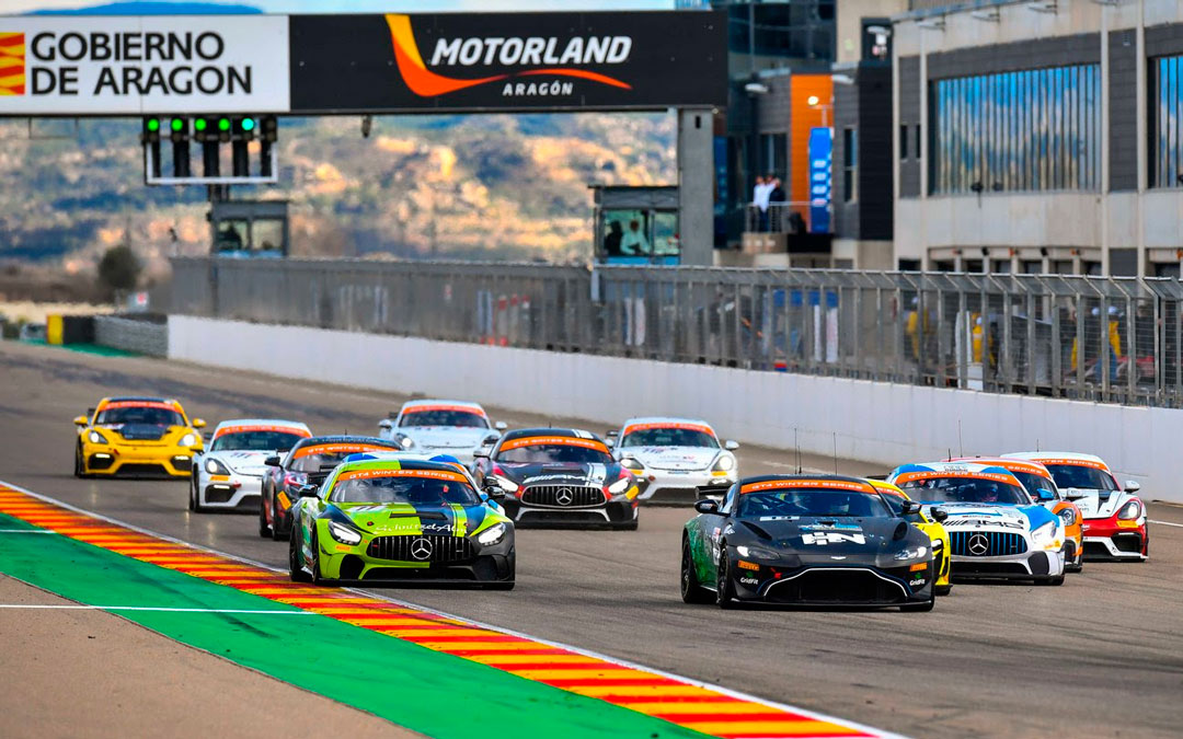 Salida de GT4 Winter Series en 2024./ MotorLand Aragón