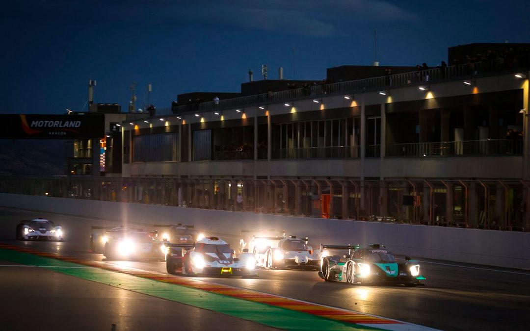 Salida de la última carrera del sábado de GT Winter Series/ Motorland Aragón