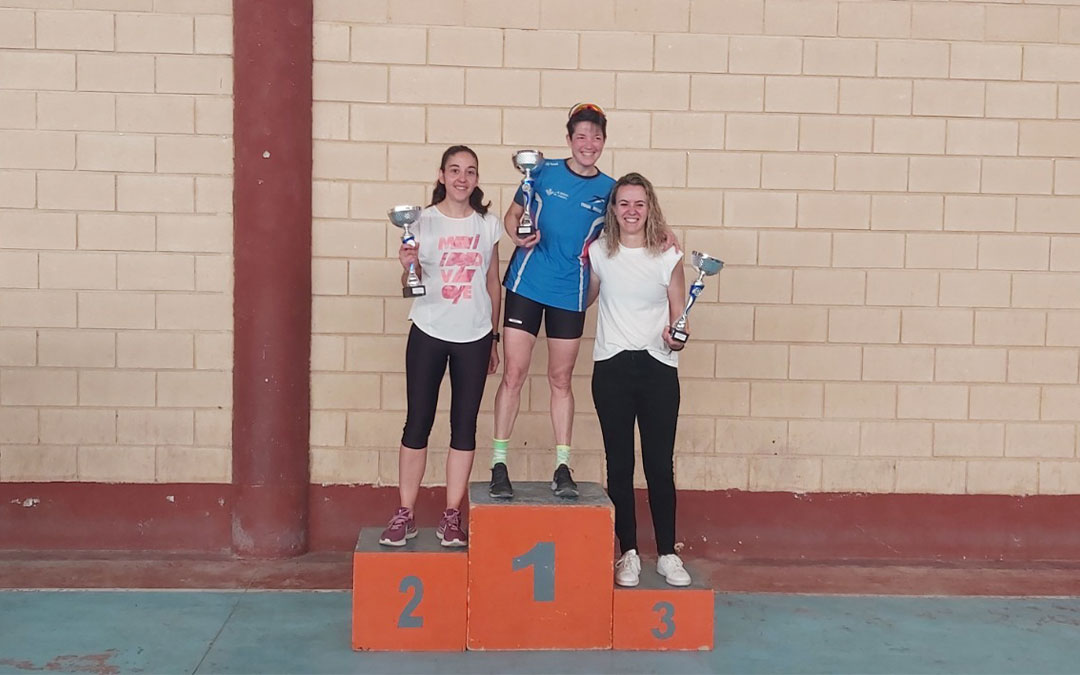 Podio absoluta femenina./ C. Bajo Aragón