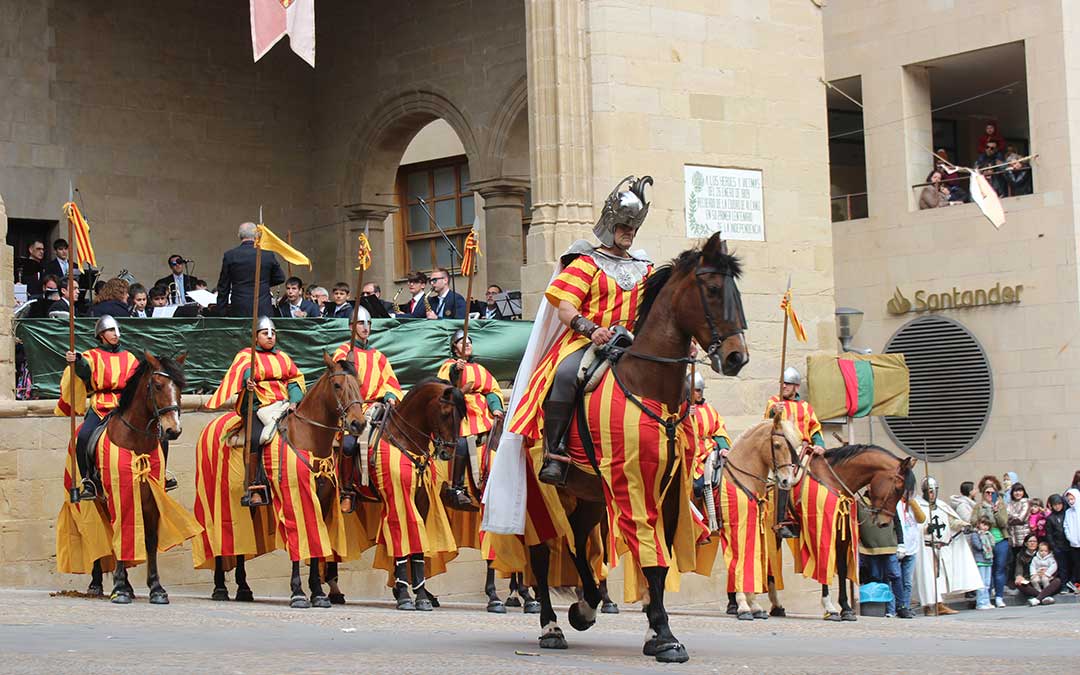 San Jorge y los siete jinetes a caballo / L. Castel