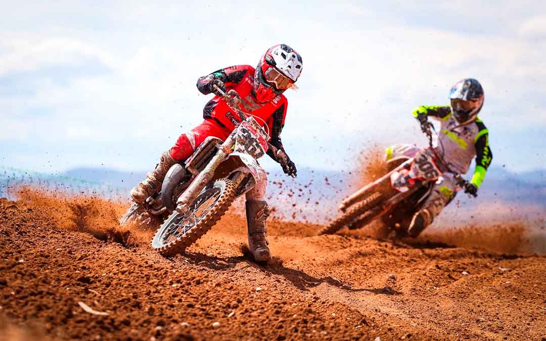 Pelea de Pau Caudet y Jordi Alba en MX85./ Campeonato España