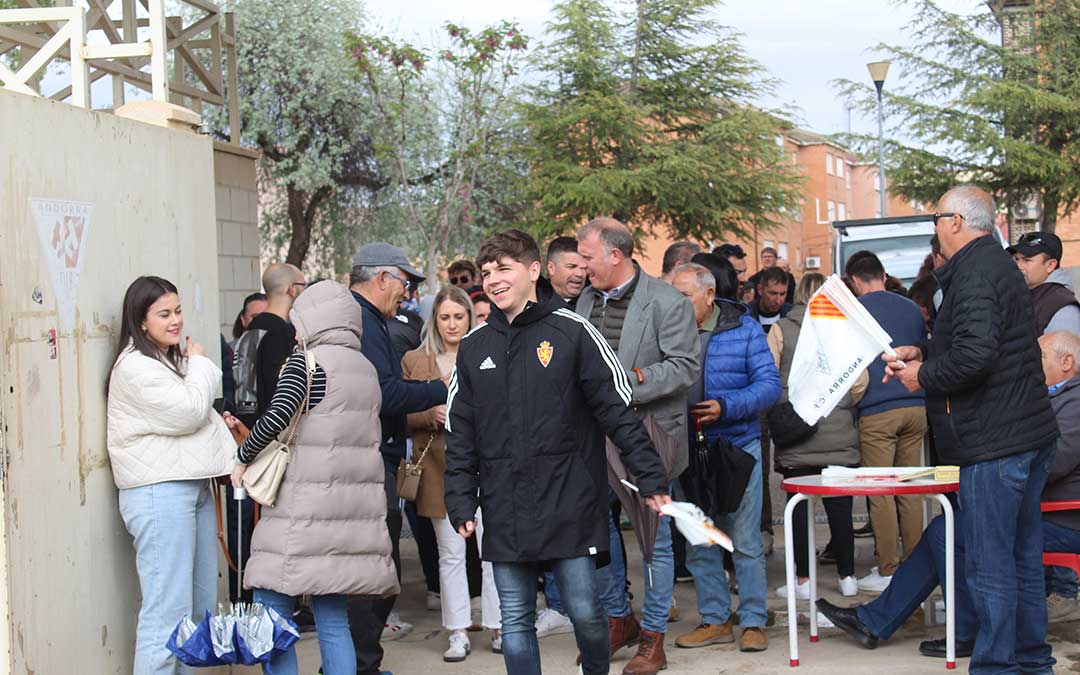 Partido entre el Andorra C.F. y el Magallón con el ascenso a Tercera en juego. / Eduard Peralta