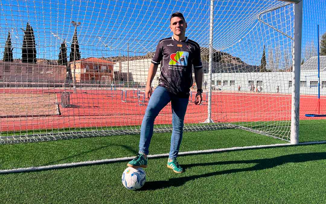 Javier Martín, capitán del Alcañiz C.F., esta semana en la Ciudad Deportiva Santa María. / E.P.A.