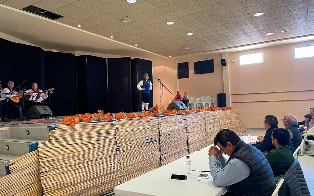 Los cuatro jueces puntuaron a cada participante./ S.F.