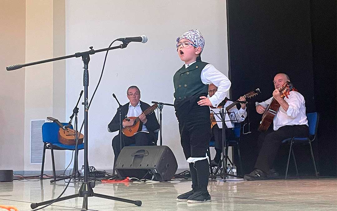 La categoría Benjamín tenía los cantadores más jóvenes./ S.F.