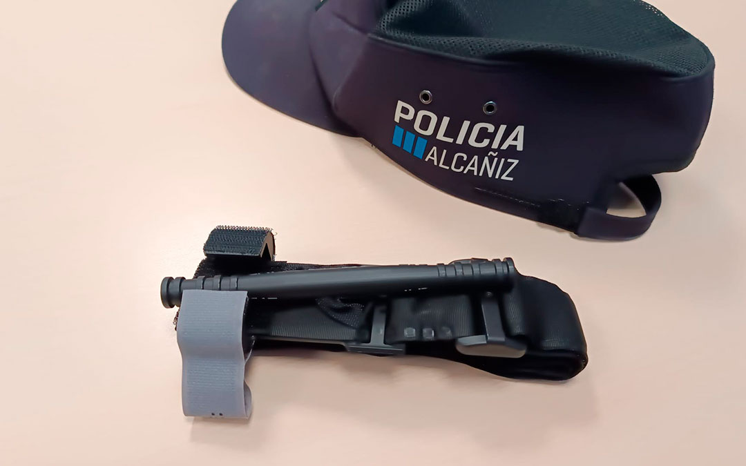 Torniquete, material del que disponen los agente. / Policía Local Alcañiz