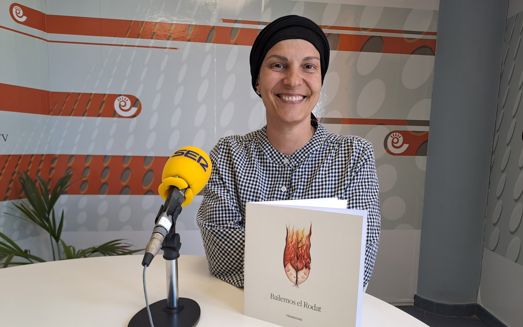 Beatriz Royo presenta su segundo libro 'Bailemos el Rodat'. /LA COMARCA