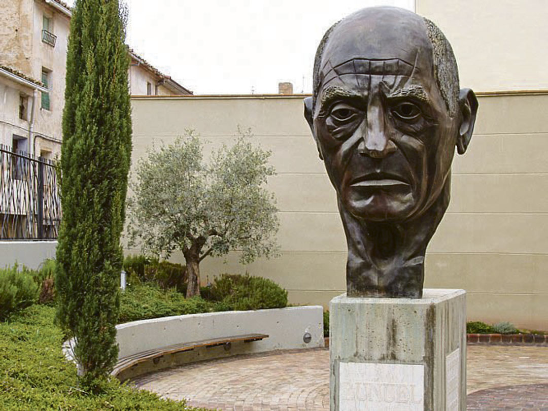 n Luis Buñuel fue una de las figuras más influyentes del cine y en Calanda, su localidad natal cuenta con un museo en el que poder conocer su historia de vida y sus inspiraciones. /L.C