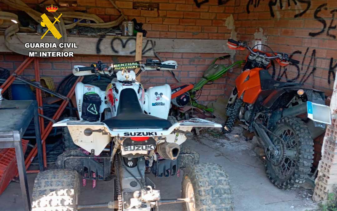 Artículos hallados por la Guardia Civil de Caspe./ G.C.