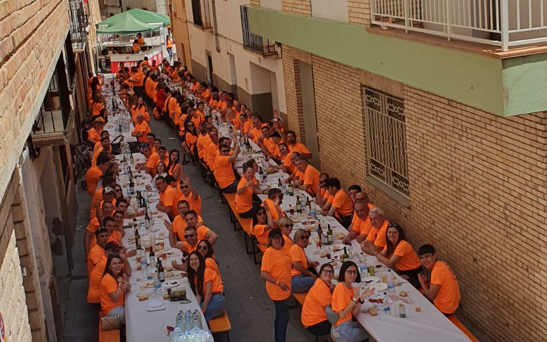 Instante de la comida popular que se celebró como parte de la programación./ P.T.M.