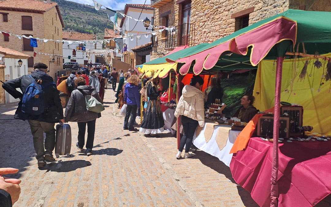 Los puestos se concentraron en las calles principales. /N.A.