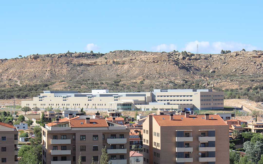 Perspectiva del nuevo Hospital de Alcañiz / L. Castel
