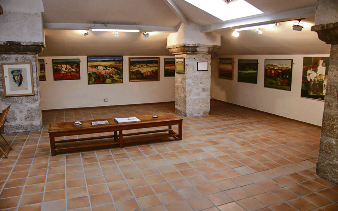 El museo de pintura de Virgilio Albiac en Fabara cuenta con más de 30 obras del artista especializado en paisajismo y colorismo. Recientemente se ha estrenado un libro que recopila su obra