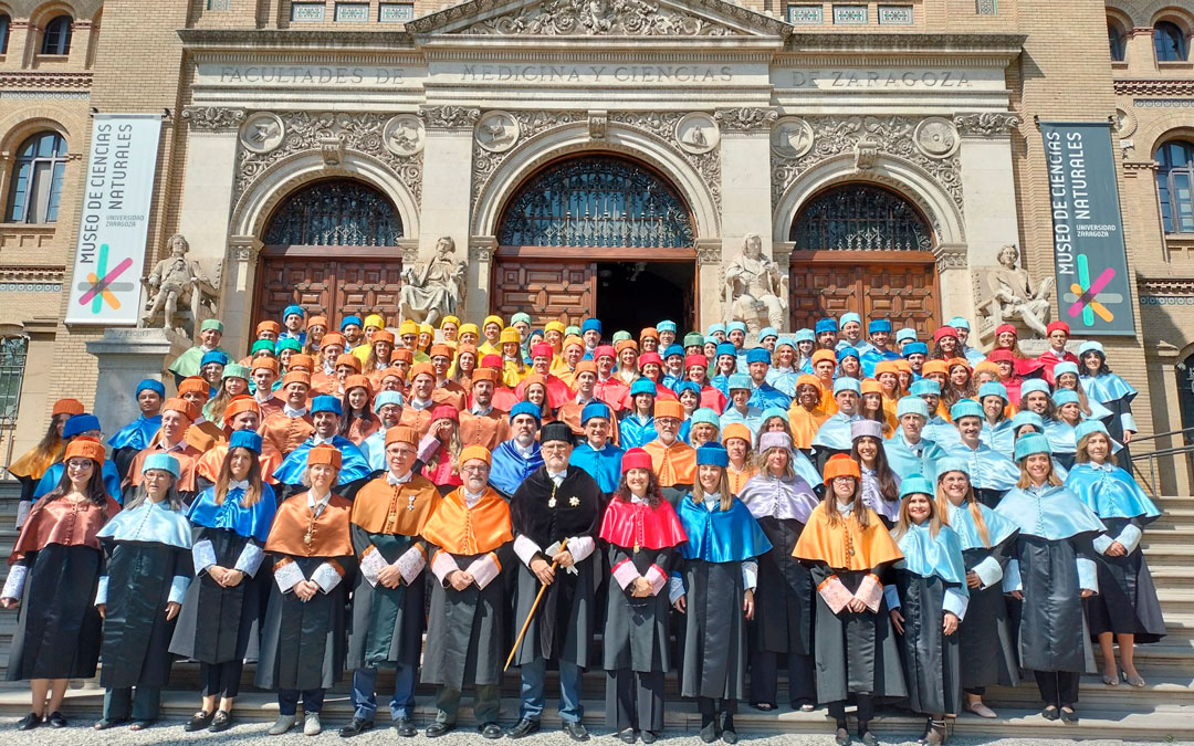 En total 100 doctores de Unizar recibieron la distinción./ UZ