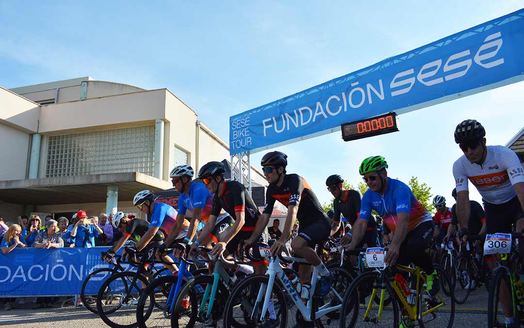 Salida de la Sesé Bike Tour este domingo desde Urrea de Gaén./I.M.