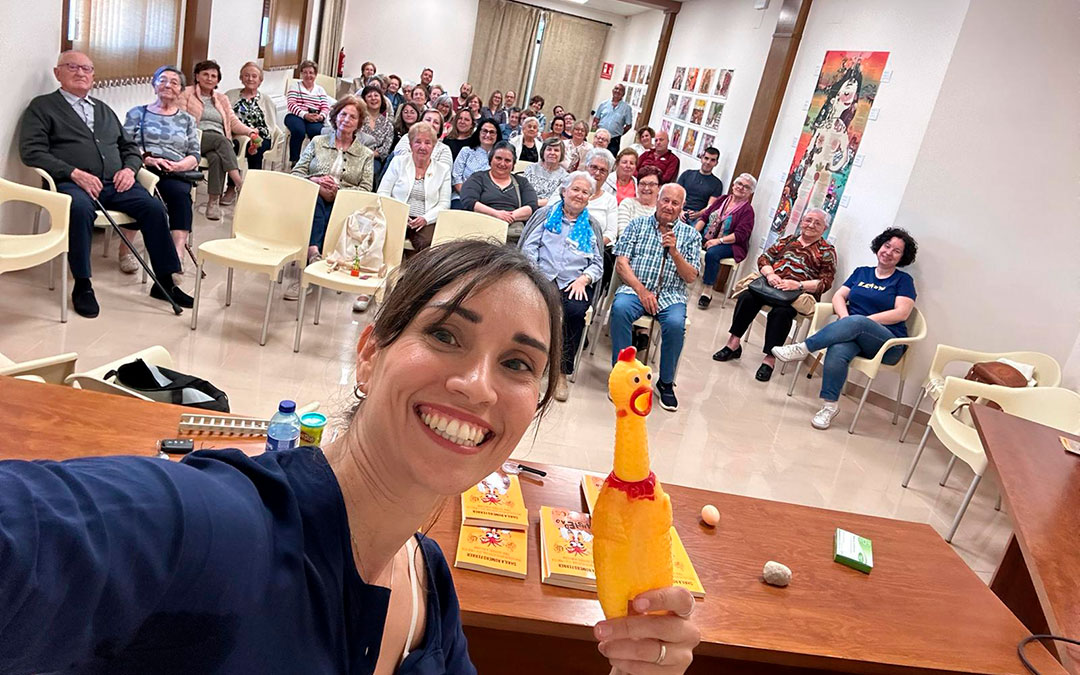 Charla de la psicóloga Shaila Romero en Samper. / Ayto. Samper