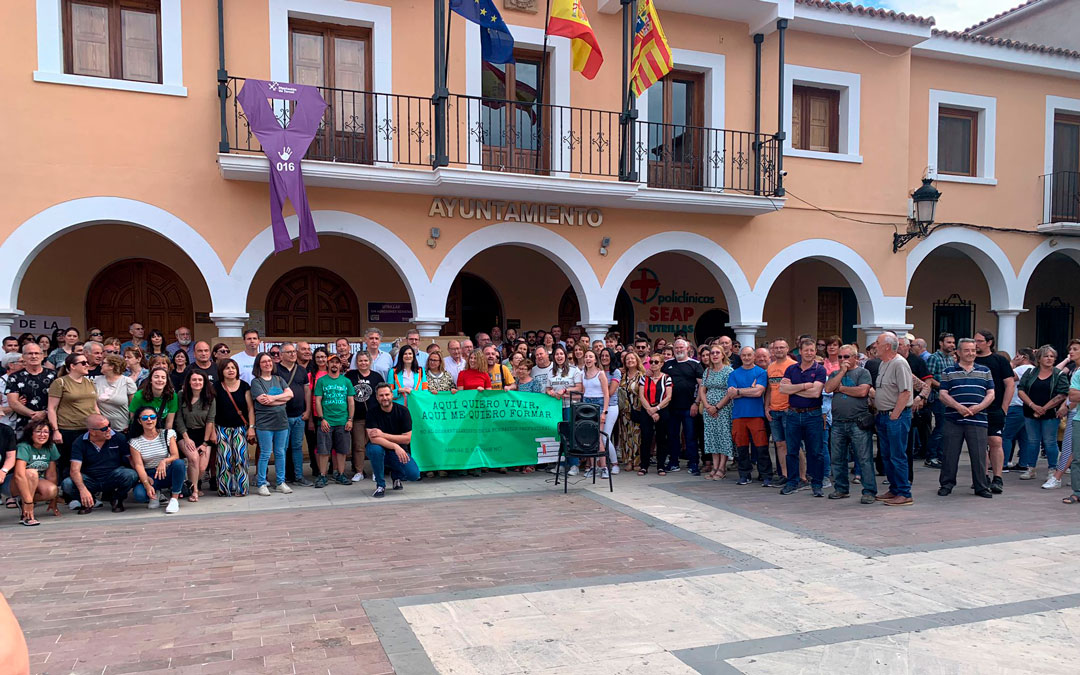 Los asistentes piden que se mantenga el Grado Medio de Administración./MAR