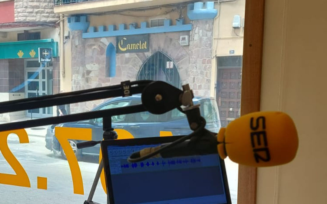 El Pub Camelot, desde Matarraña Radio./ J.L.