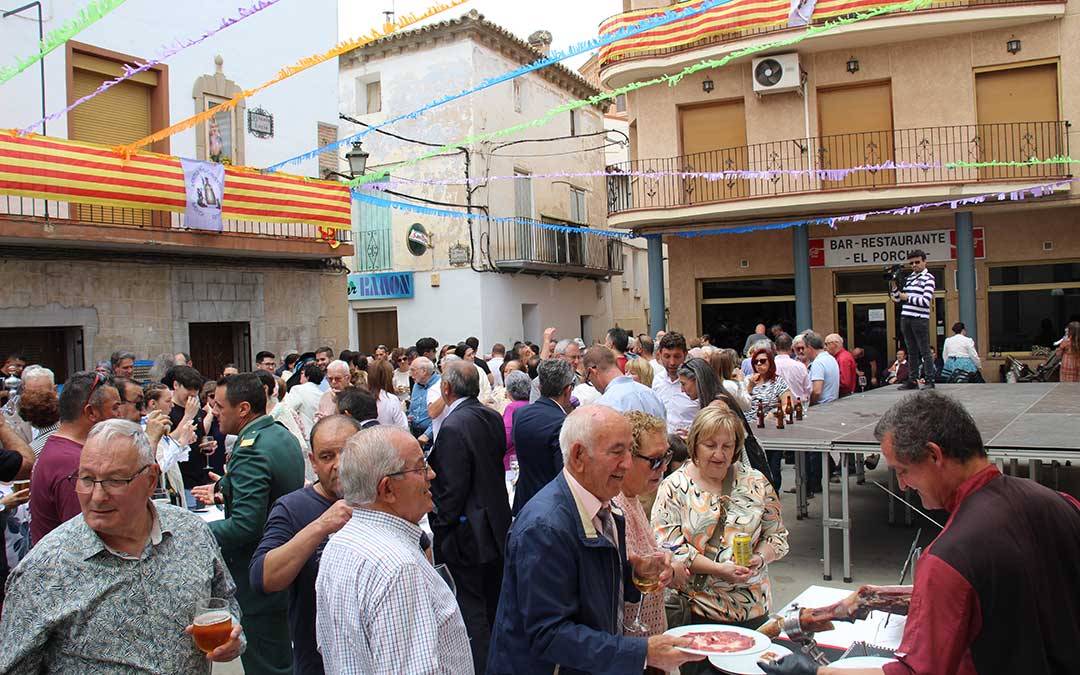 Vino español por Santa Quiteria. / B. Severino