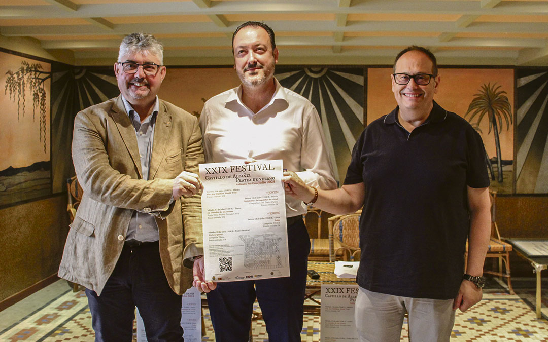 José Miguel Celma, Javier Climent y David Arrufat presentaron el cartel en la Sala de las Palmeras. / B. Severino