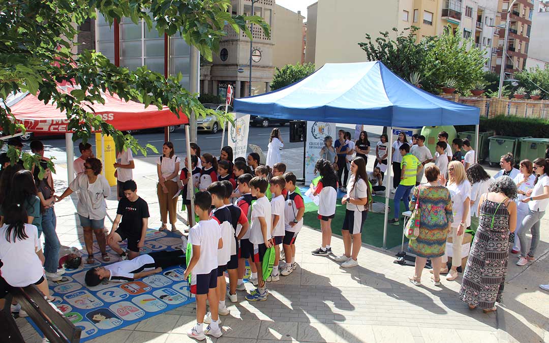 Talleres de primeros auxilios y reanimación cardiopulmonar con escolares. / B. Severino