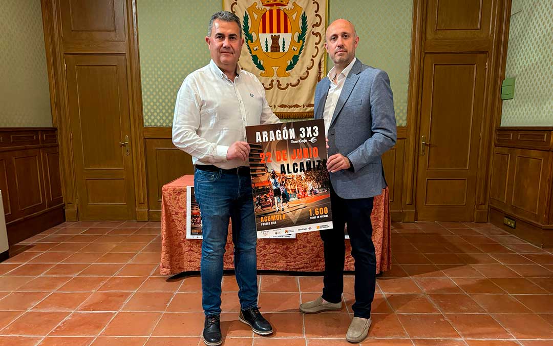 Rueda de prensa del I Circuito Aragón 3x3 Ibercaja. / Ayuntamiento de Alcañiz
