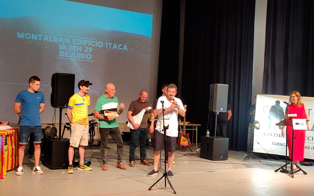 Junta Directiva del Club Polideportivo Montalbán recibiendo el Premio Mención Especial./I.M.