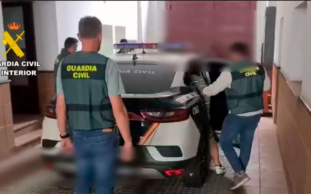 Momento de la detención. / Guardia Civil