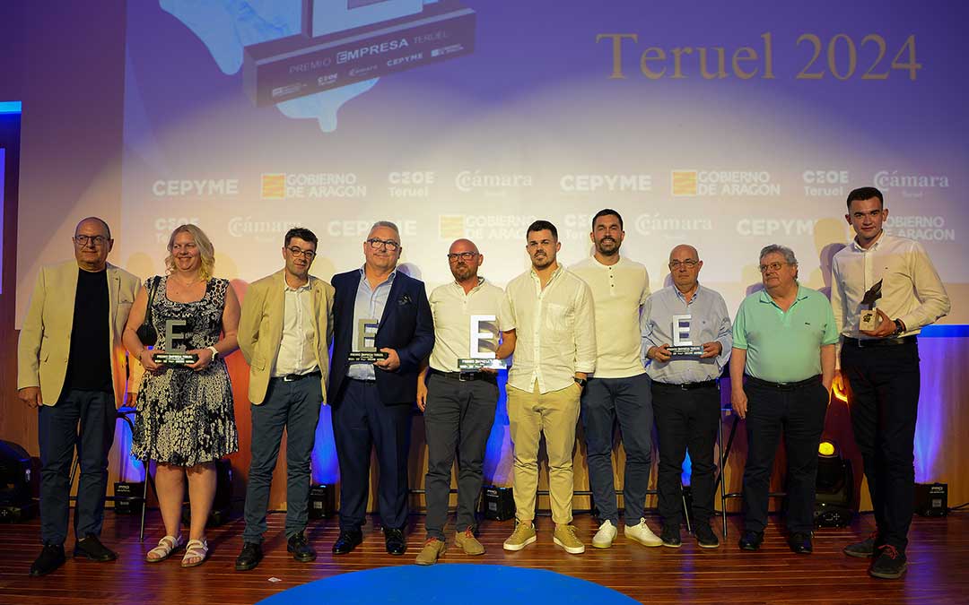 Foto de familia de los premiados./ Camila Ortiz