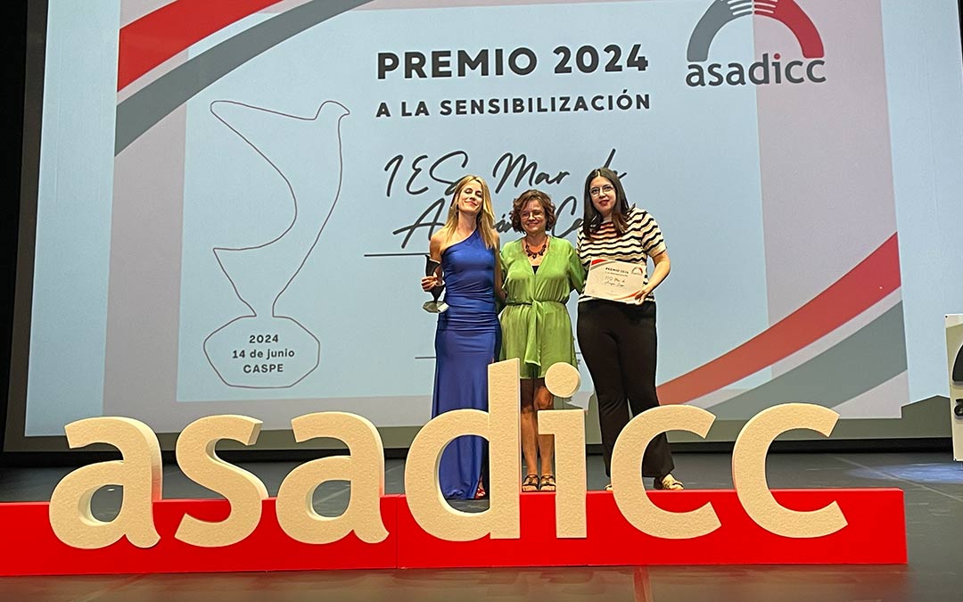 Premio a la Sensibilización para el IES Mar de Aragón./S. Fondevilla
