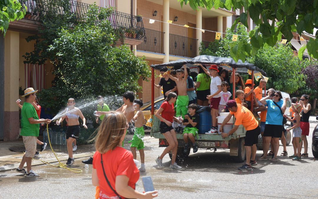 Puigmoreno vivió este viernes el primer día de sus fiestas./ C.O.