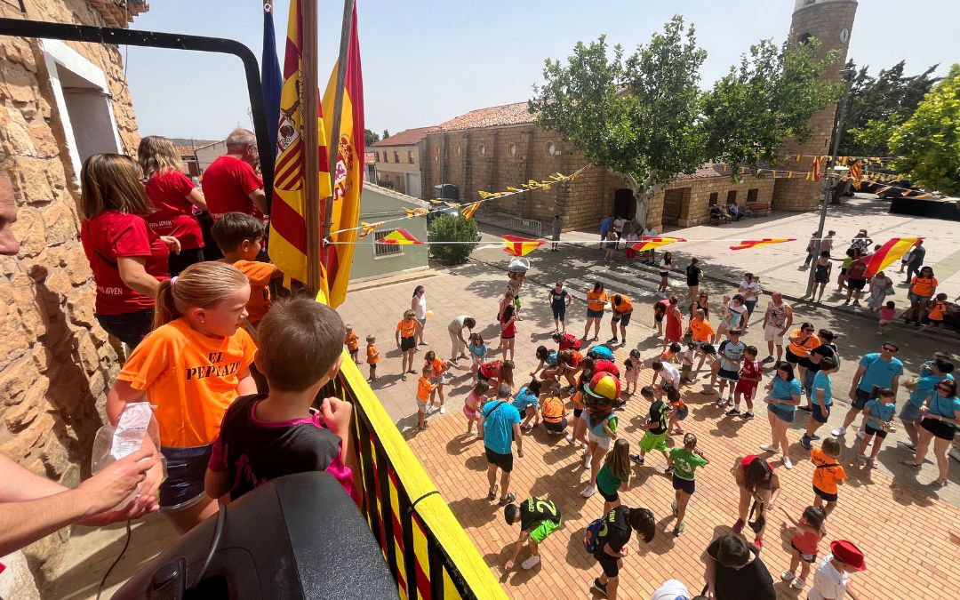 Puigmoreno vivió este viernes el primer día de sus fiestas./ C.O.
