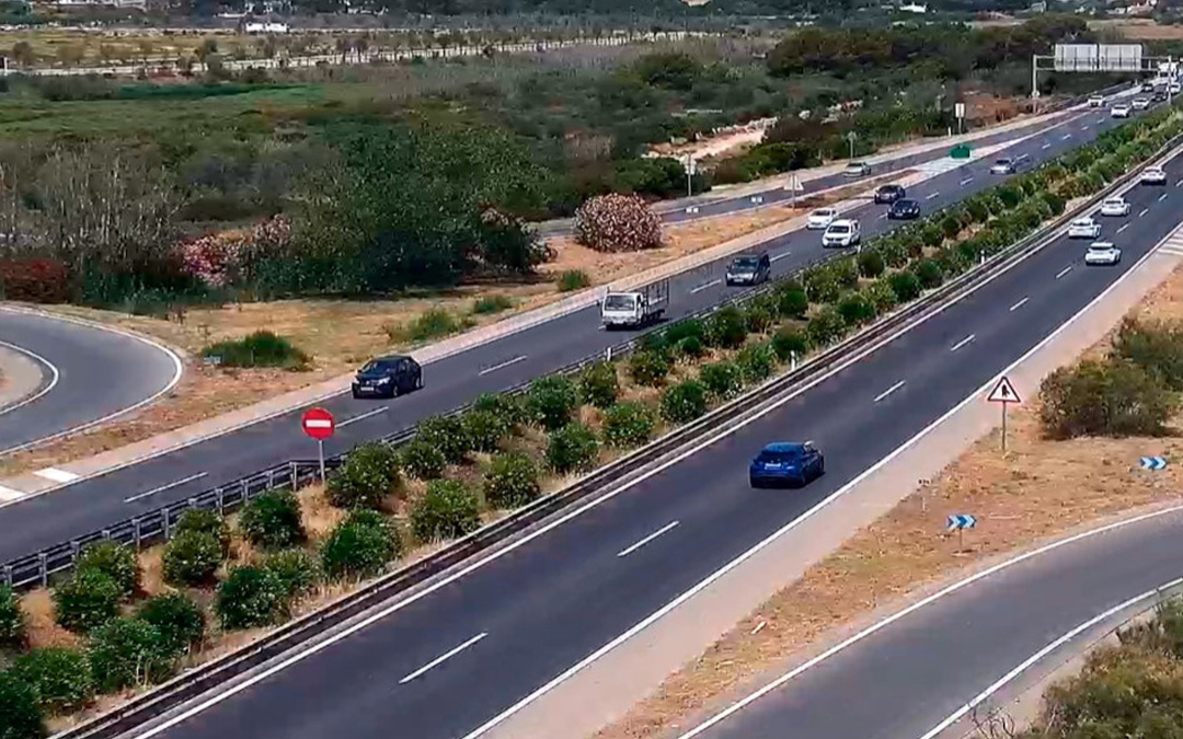 La previsión de movilidad para esta primera operación del verano 2024 por las carreteras de Aragón es de 425.000 desplazamientos./ DGT