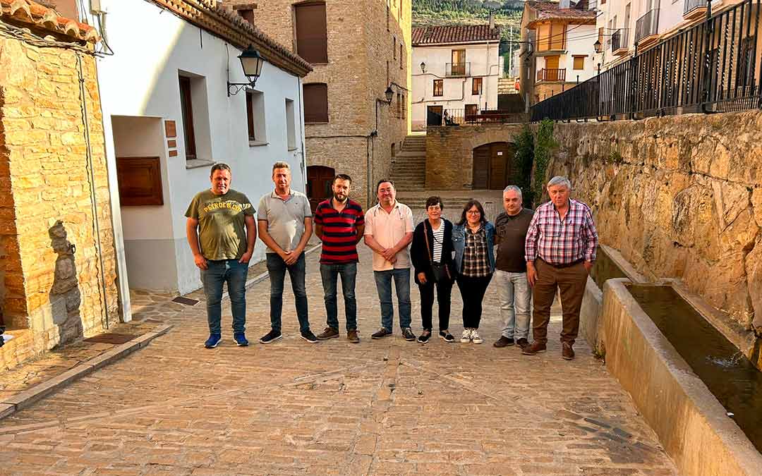 Imagen de archivo de los alcaldes de Viento Alto, reunidos en el mes de junio para la firma de una declaración conjunta en apoyo al Clúster Maestrazgo./ Viento Alto