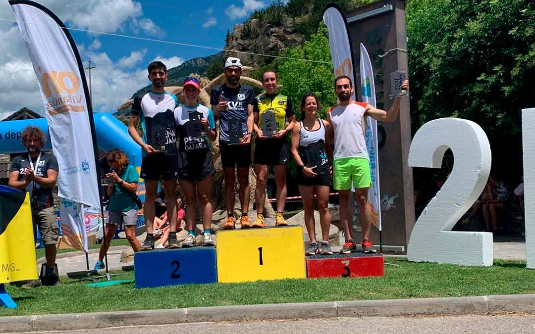 Marina Albesa en el podio de la competición./ Federación Aragonesa de Montañismo