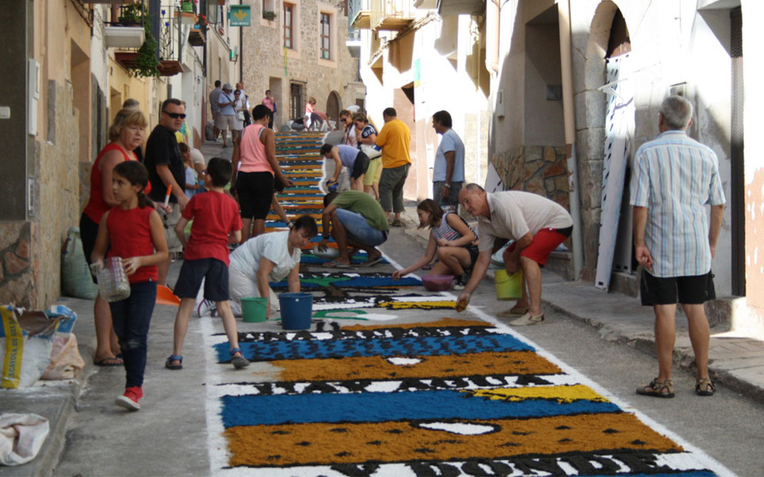 Alfombras del Santísimo Misterio./ Gobierno de Aragón
