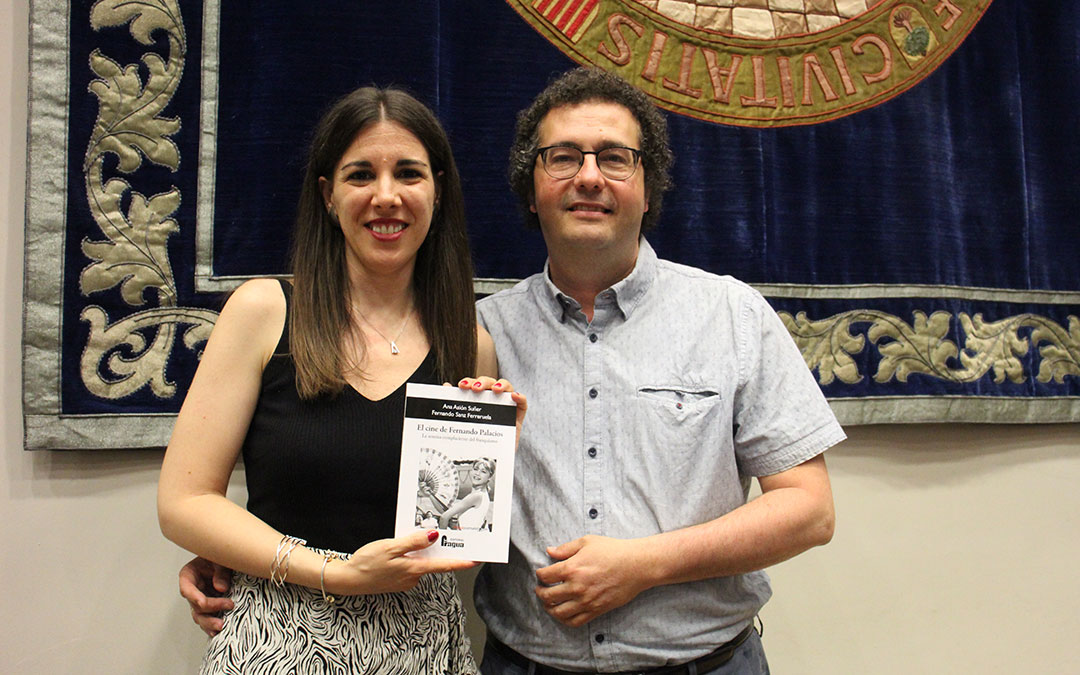 Ana Asión y Fernando Sanz, en la presentación en el Paraninfo coincidiendo con el final de curso. / B. Severino